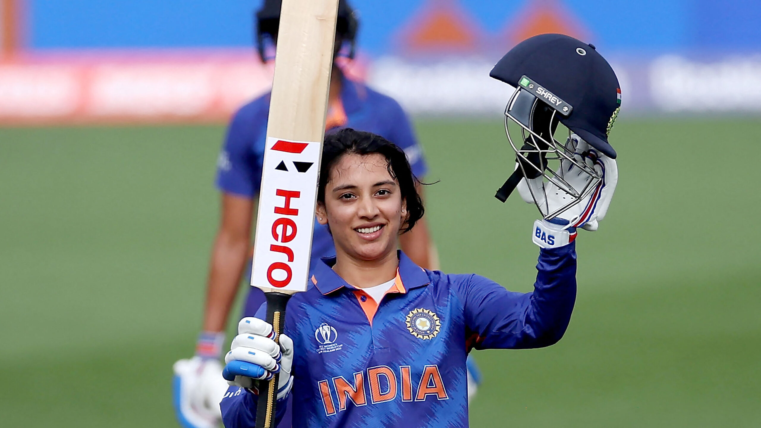 smriti mandhana biography