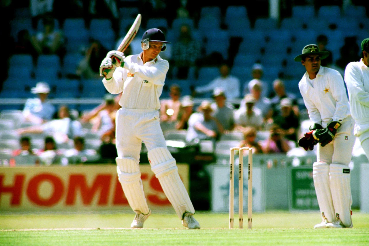 David Gower, England vs Pakistan, 3rd Test 1992